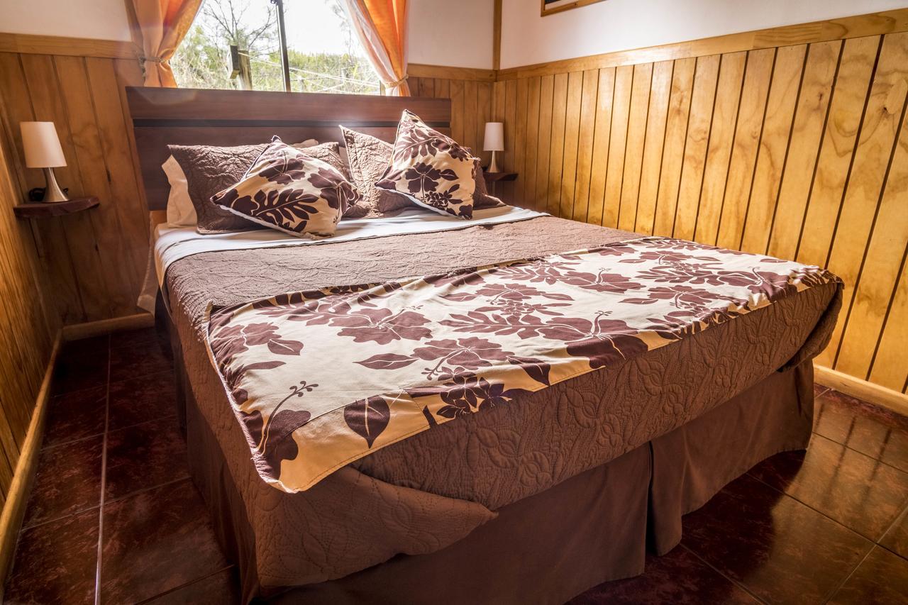 Cabanas Henua Iti Hanga Roa Exterior photo